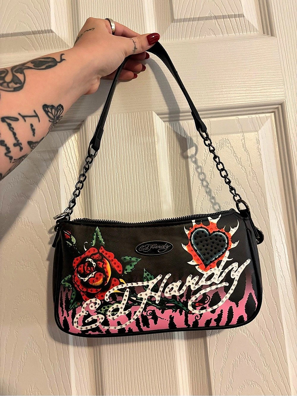 Ed Hardy Graphic Shoulder Bag in Black & Pink